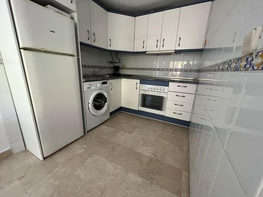 Acogedor Apartamento En Playa De Los Boliches Фуэнхирола Экстерьер фото