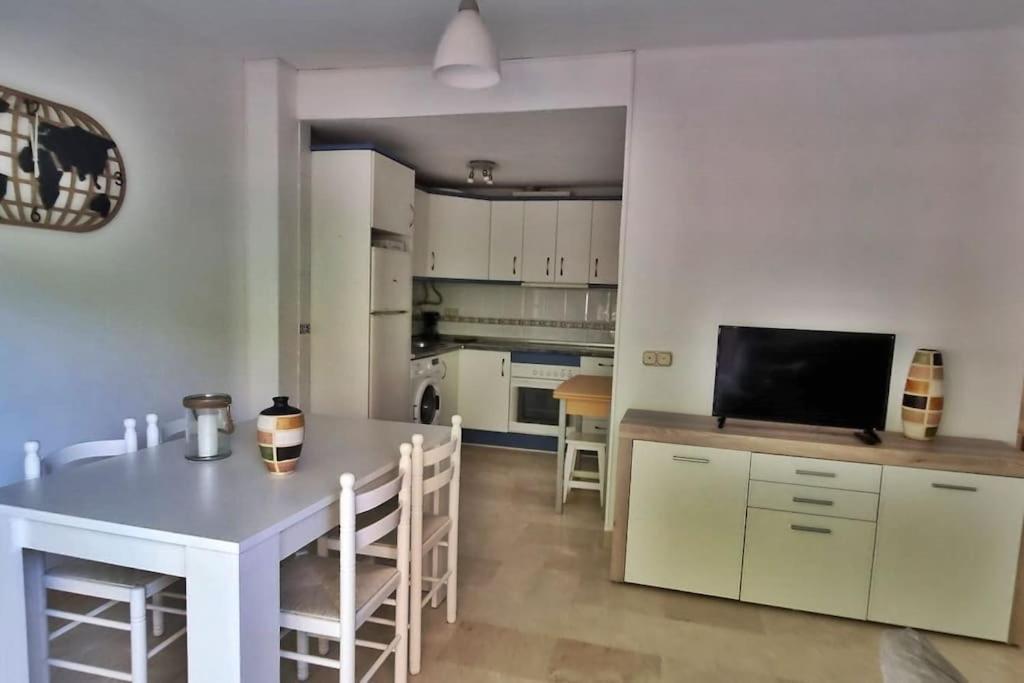 Acogedor Apartamento En Playa De Los Boliches Фуэнхирола Экстерьер фото