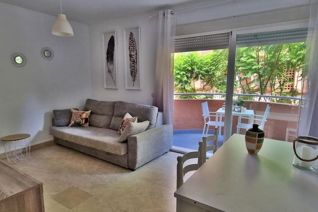 Acogedor Apartamento En Playa De Los Boliches Фуэнхирола Экстерьер фото
